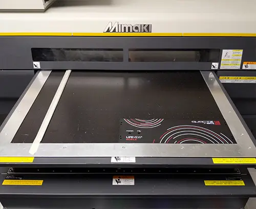 Eigener A2-Flachbett-Digitaldruck.